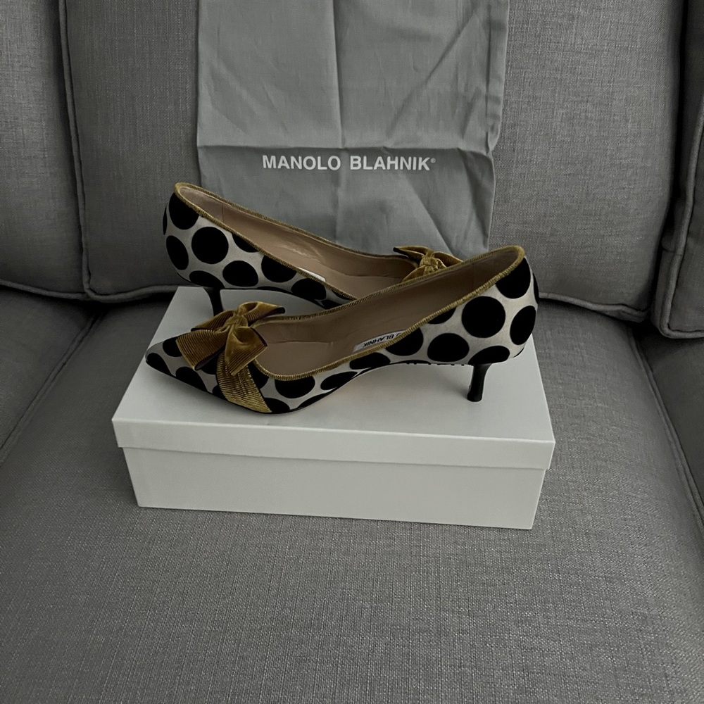 Manila Blahnik Gorina pumps Fabric Tricolour Polka Dot Velvet